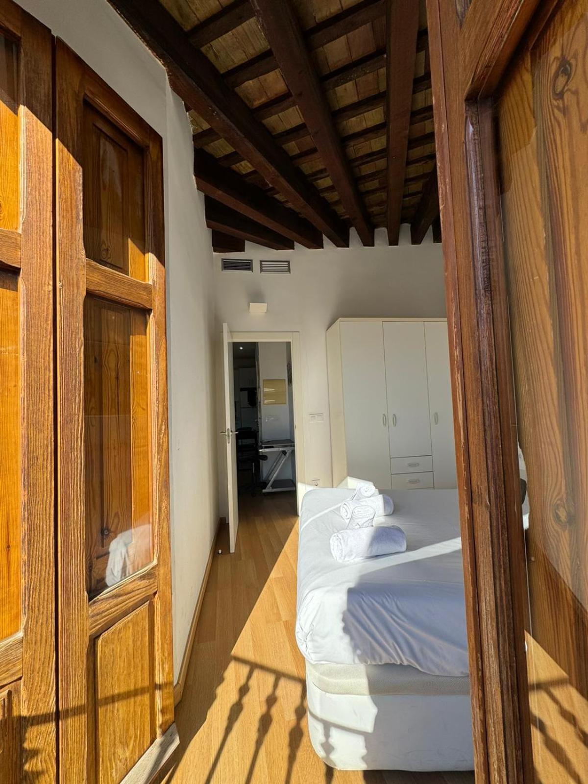 Tossal Lägenhet Valencia Exteriör bild